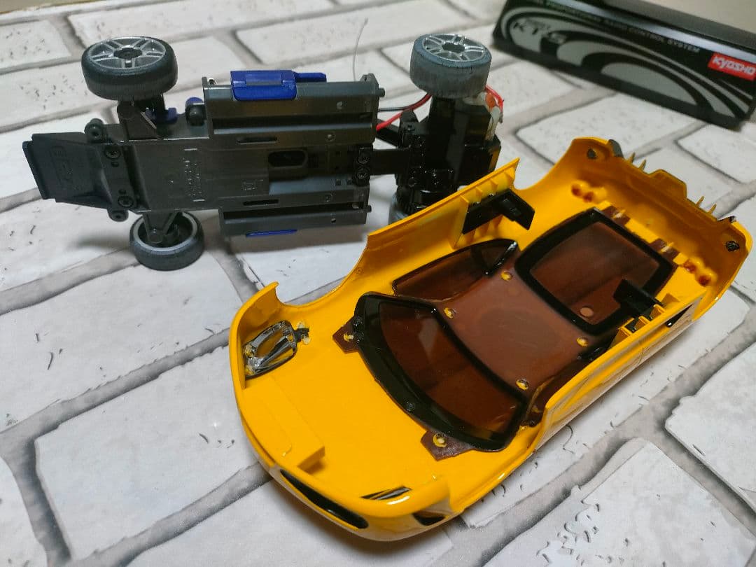 人気車種！京商ミニッツ　フェラーリAM当時物セット　動作品