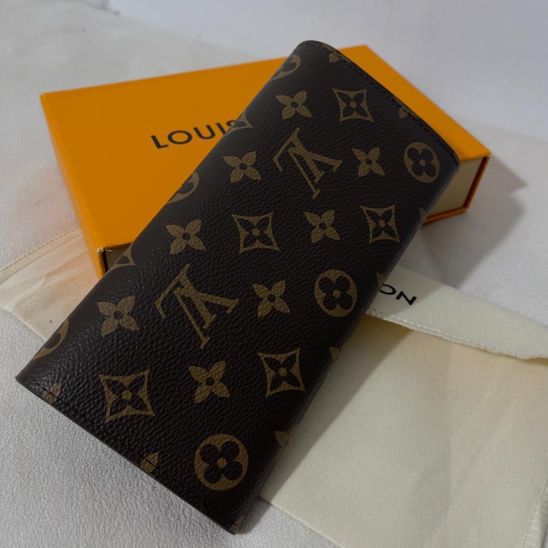 ルイヴィトン ポルトフォイユ エミリー 財布