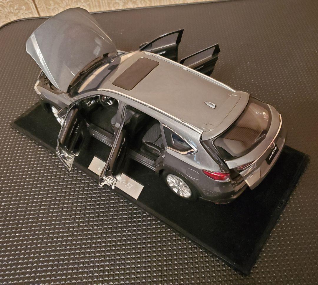 良品 1/18 マツダMazda CX-8 ミニカー フィギュア