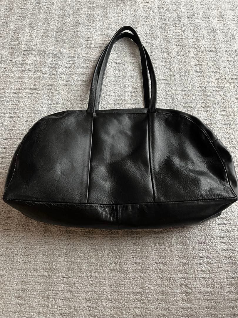 「がんばりどきも私らしく」一田憲子さんとつくったラウンドレザーバッグ