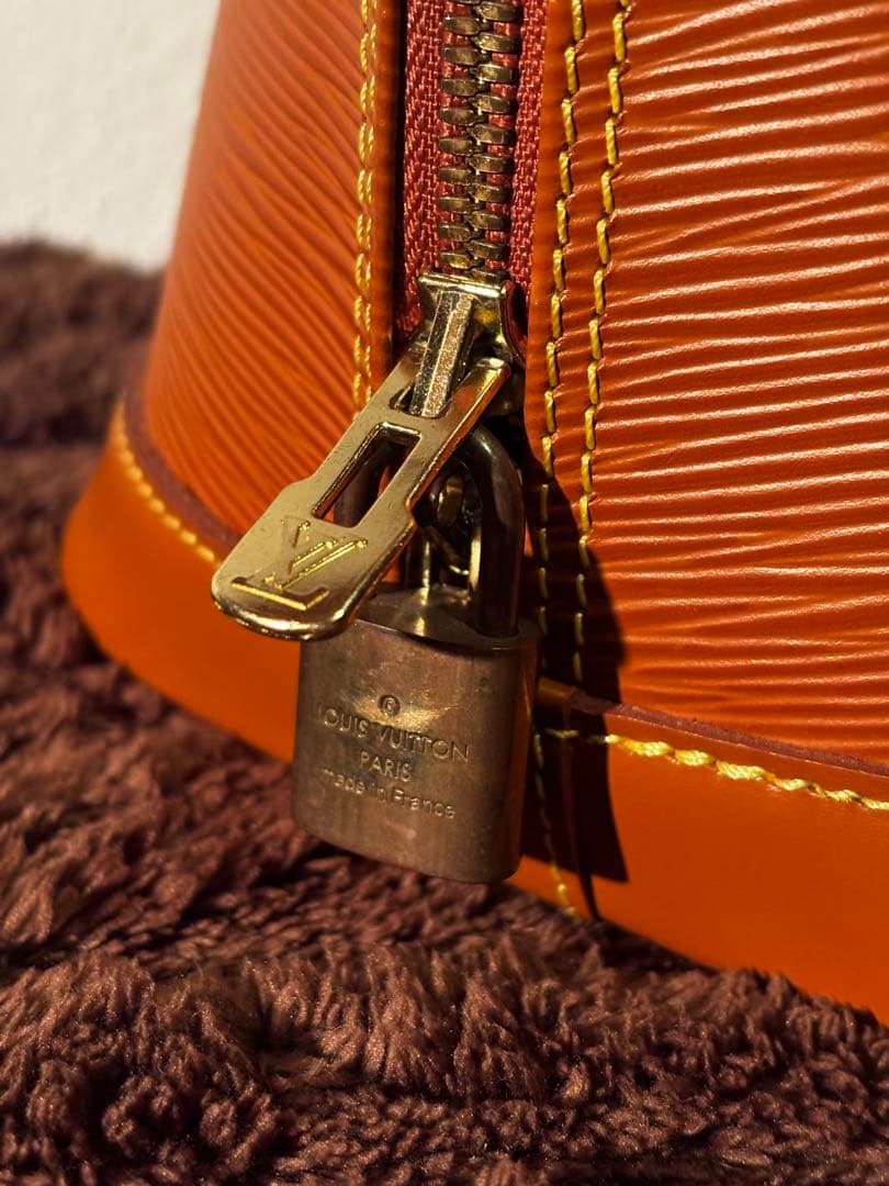 LOUIS VUITTON ルイヴィトン アルマ 2Wayハンドバッグ エピ