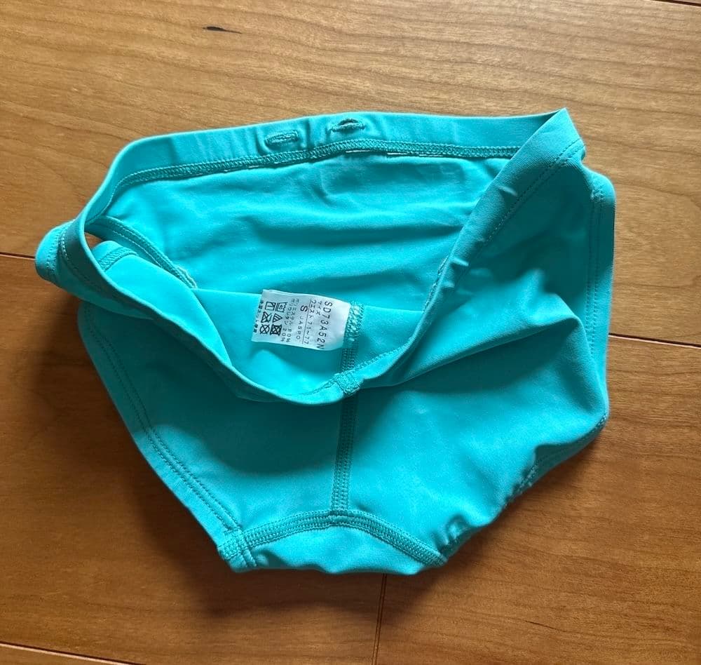 美品】SPEEDO flyingfish ショートブーン スカイブルー 競パン