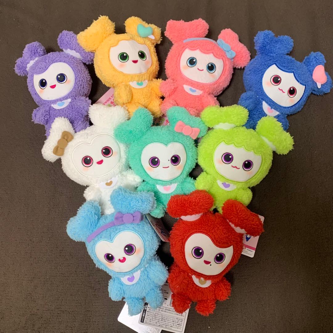 TWICE LOVELYS gigo ふわもこおすわりぬいぐるみ 9種セット