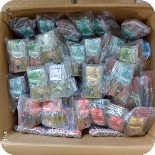 呪術廻戦ご当地キーホルダー段ボール一杯詰め合わせ丸ごと問屋売り！