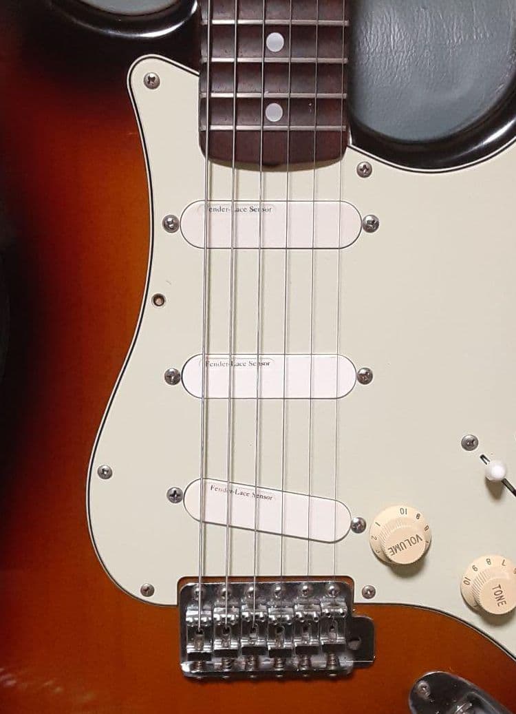 フェンダージャパン？コンポーネントストラトモデル