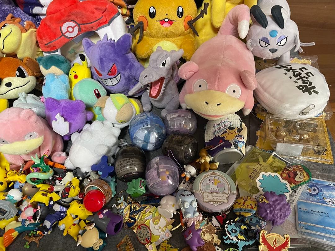 ポケモンまとめ売り（ぬいぐるみ、ガチャガチャなど）