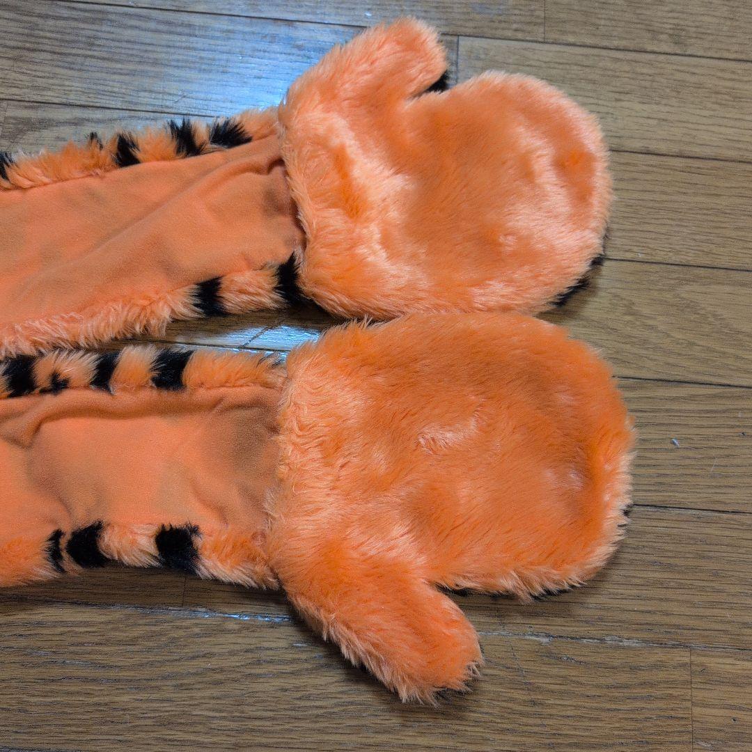 ディズニー　マフラーキャップ　ティガー　サリー