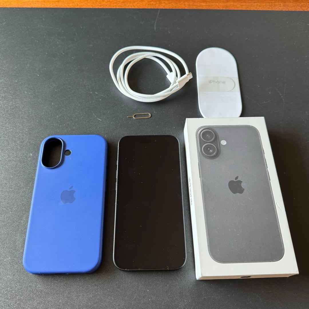 iPhone16 128GB SIMフリー ほぼ未使用 純正ケースおまけ