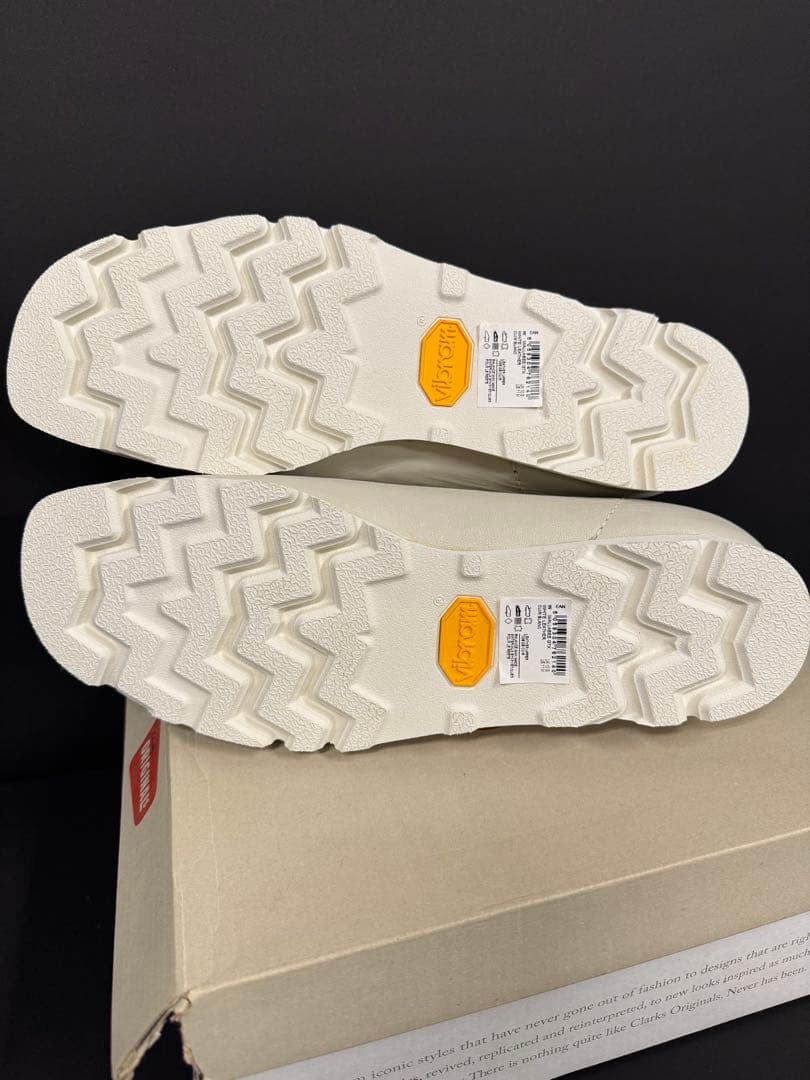クラークス　ワラビーGTX ホワイトレザー28cm
