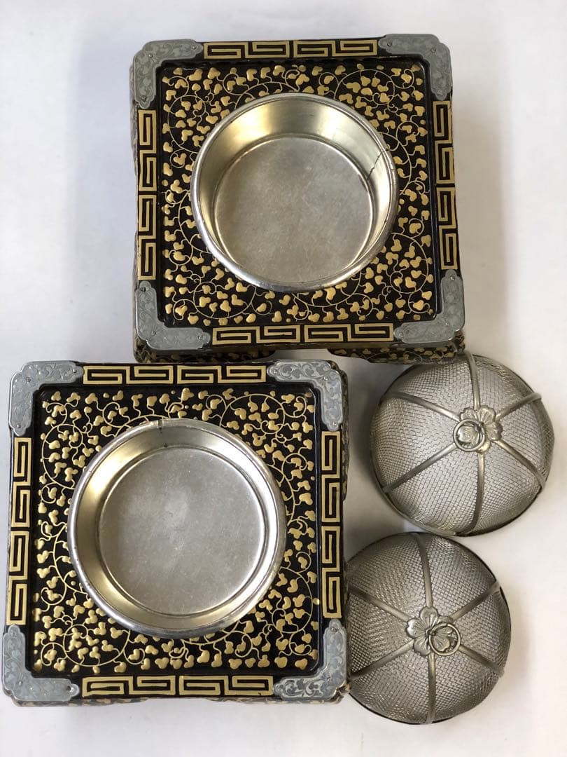 雛道具 金蒔絵 木製 ミニ火鉢 唐草模様 アンティーク 御殿火鉢