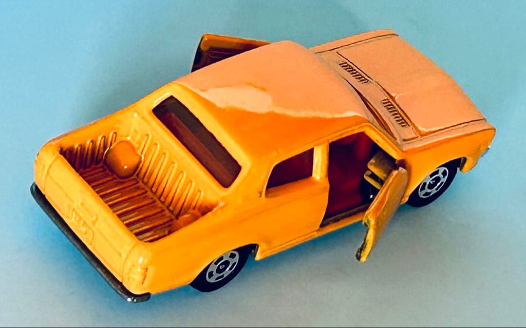 トミカ黒箱 96 ダットサン ピックアップ