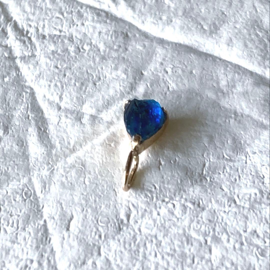 ユークレース原石10金ペンダントトップ（ペアシェイプ）