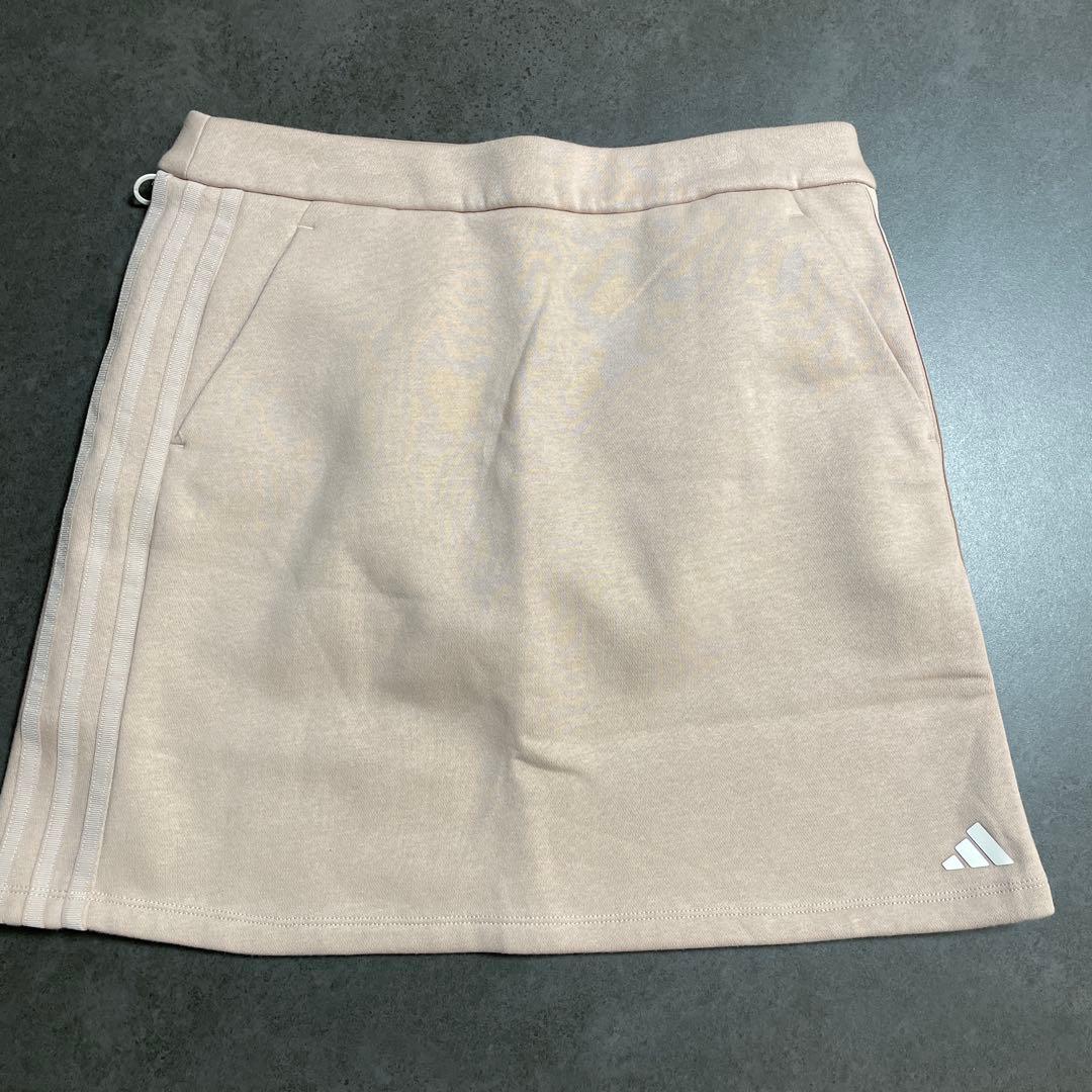 アディダスゴルフ　長袖トレーナー&スカート裏起毛セットアップ　スリーストライプス