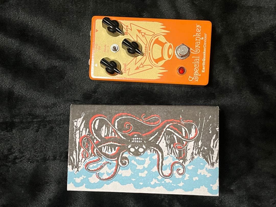 EQD Special Cranker Blue SteelEarthquaker Special Cranker pedal review