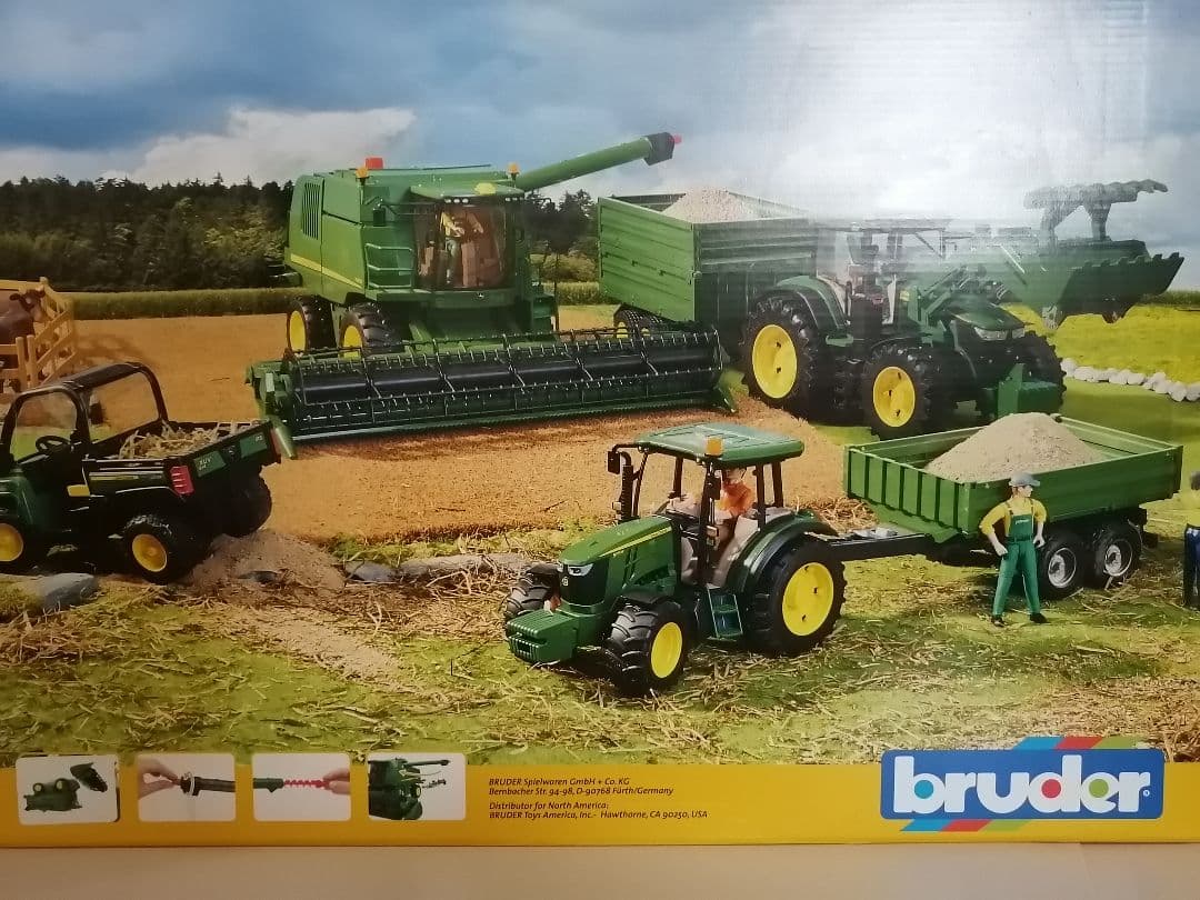 bruder　1/16　JD コンバインハーベスター T670i