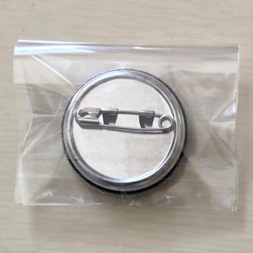 リボーン ジャンプ 50周年 缶バッジ 沢田 綱吉 ジャンショ特典 - メルカリ