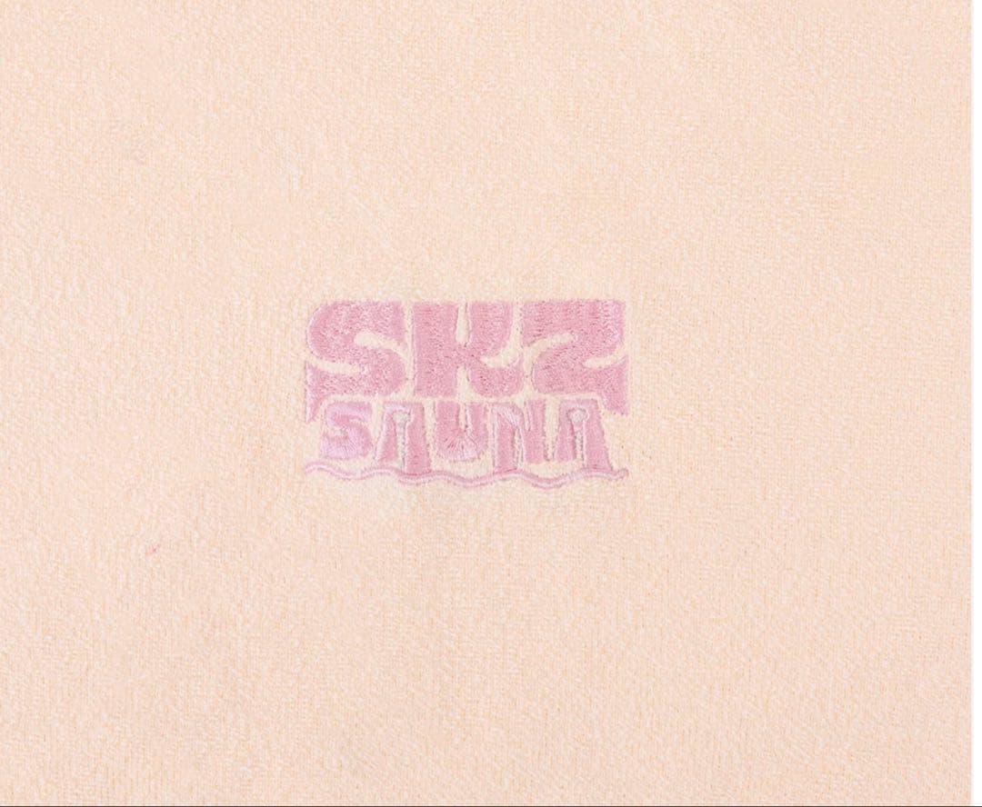 stray kids アイエン foxl.Ny ポンチョ サウナ グッズ 新品