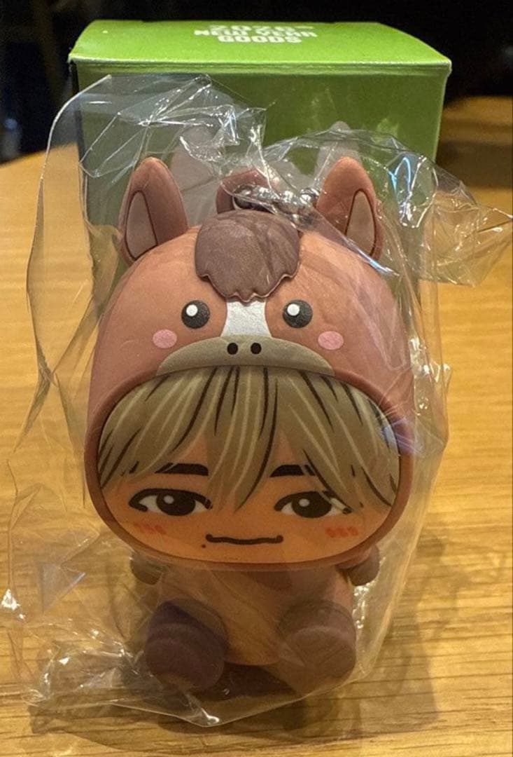 半田龍臣 PSYCHIC FEVER 着ぐるみキーホルダー 馬 - メルカリ