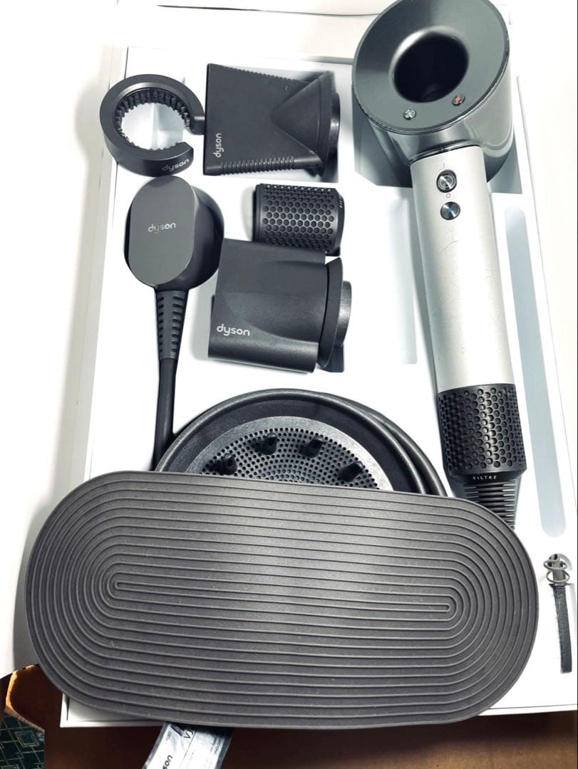 Dyson ダイソン ヘアードライヤー プロ専用、サロン向け　国内正規品動作良好