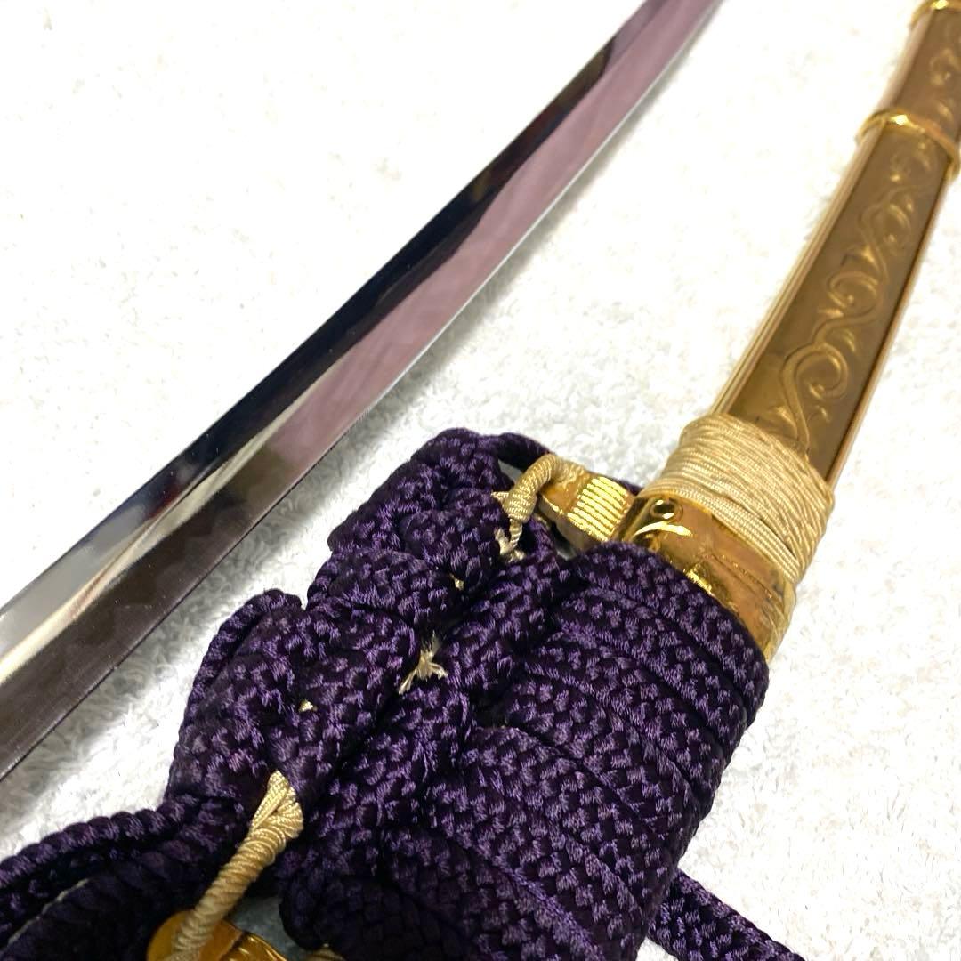 模造刀　金色の太刀　陣太刀　金属刀身