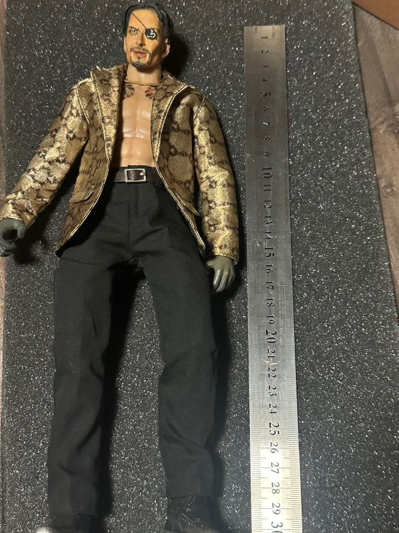 龍が如く 真島吾朗 1/6 12インチ アクションフィギュア 海外製 フィギュア