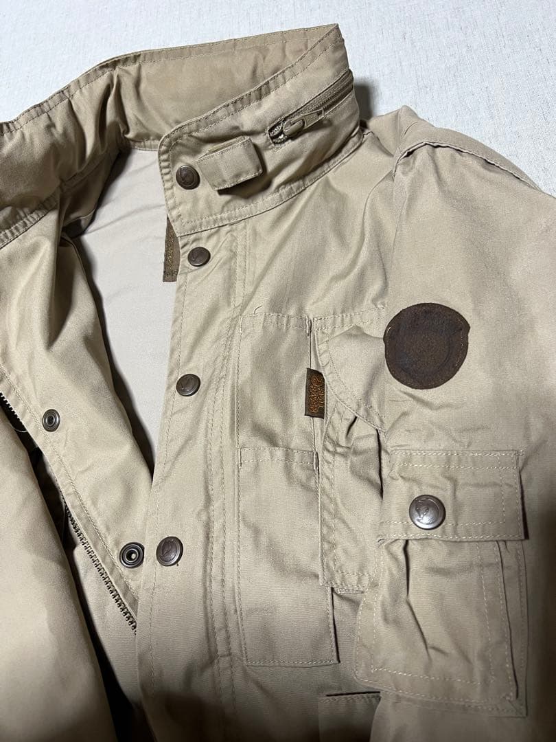 FJALL RAVEN G1000 サバイバルジャケット　多機能　ギミック
