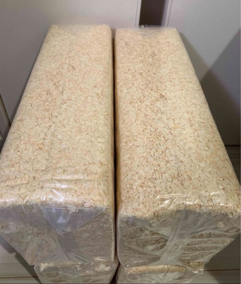 高品質パイン材！小動物などの床材！ 8個大容量224L