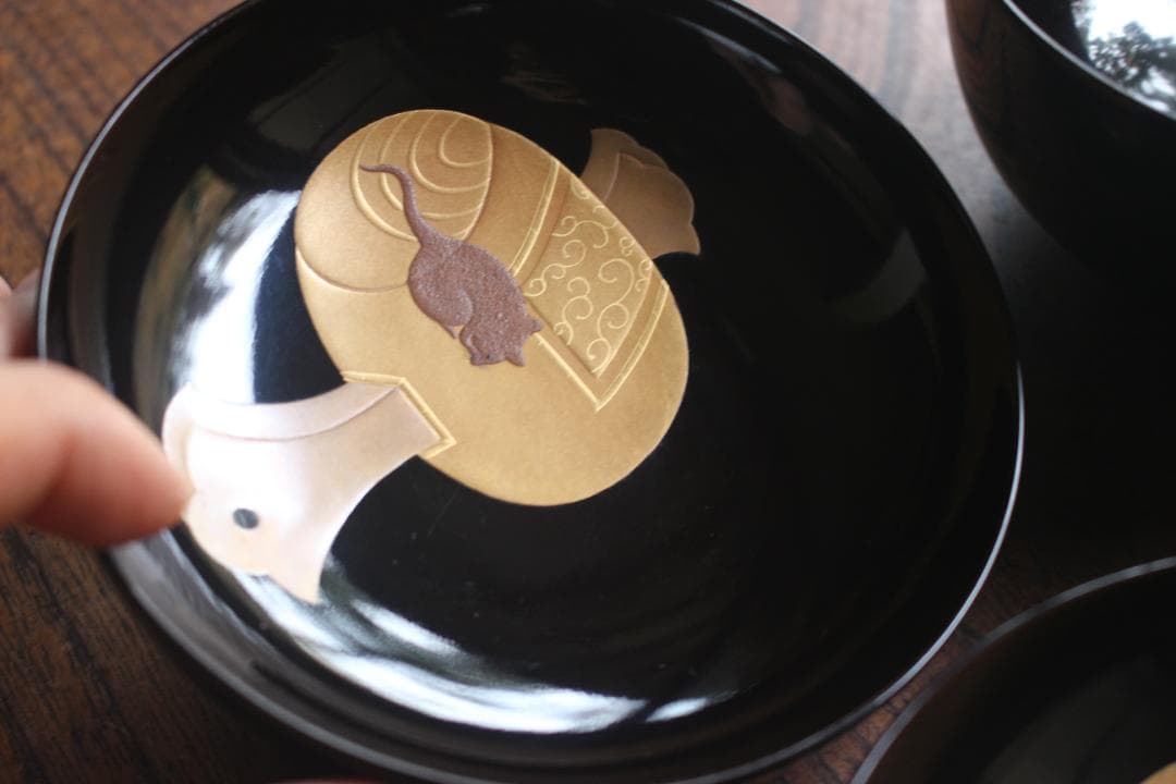 時代逸品！塗分け螺鈿黒漆に風情ある見返小槌蒔絵のお椀2点（検輪島塗