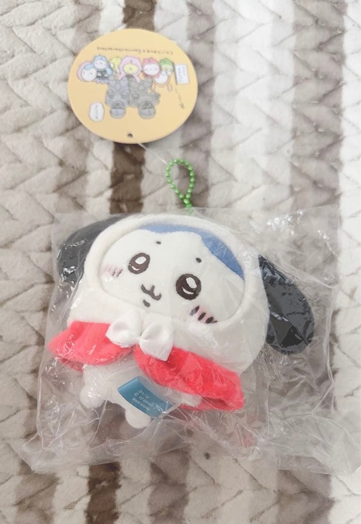 ちいかわ×サンリオキャラクターズ ぷちミニフードマスコットハチワレ