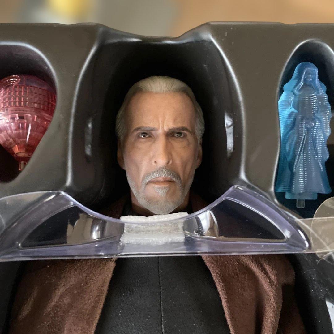 ホットトイズ　ドゥークー伯爵フィギュア