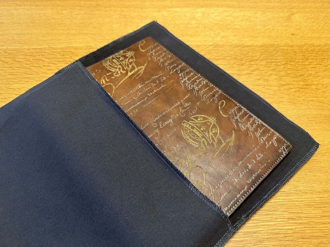 岸田一郎 持ってて良かったアイテム100選 ベルルッティ ノートカバー