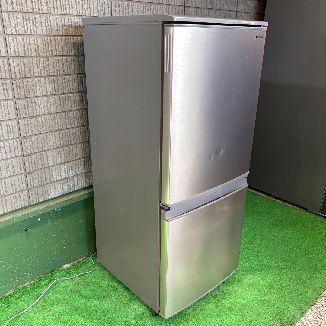 冷蔵庫 137L 一人暮らし SHARP どっちもドア 激安【地域限定配送無料】