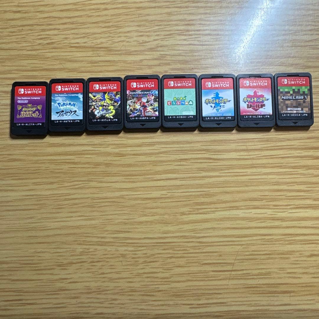 Nintendo Switch 本体 青と赤のJoy-Con 周辺機器カセット8