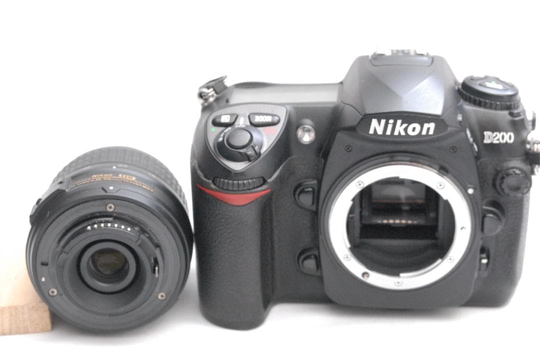Nikon D200/Nikon DX 18-55mm ED (良品）