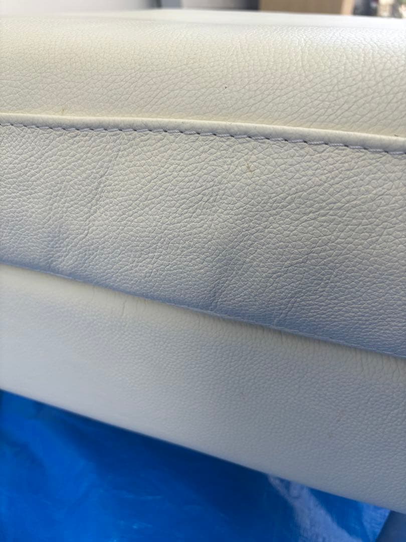 IDC大塚家具 レザー オットマン