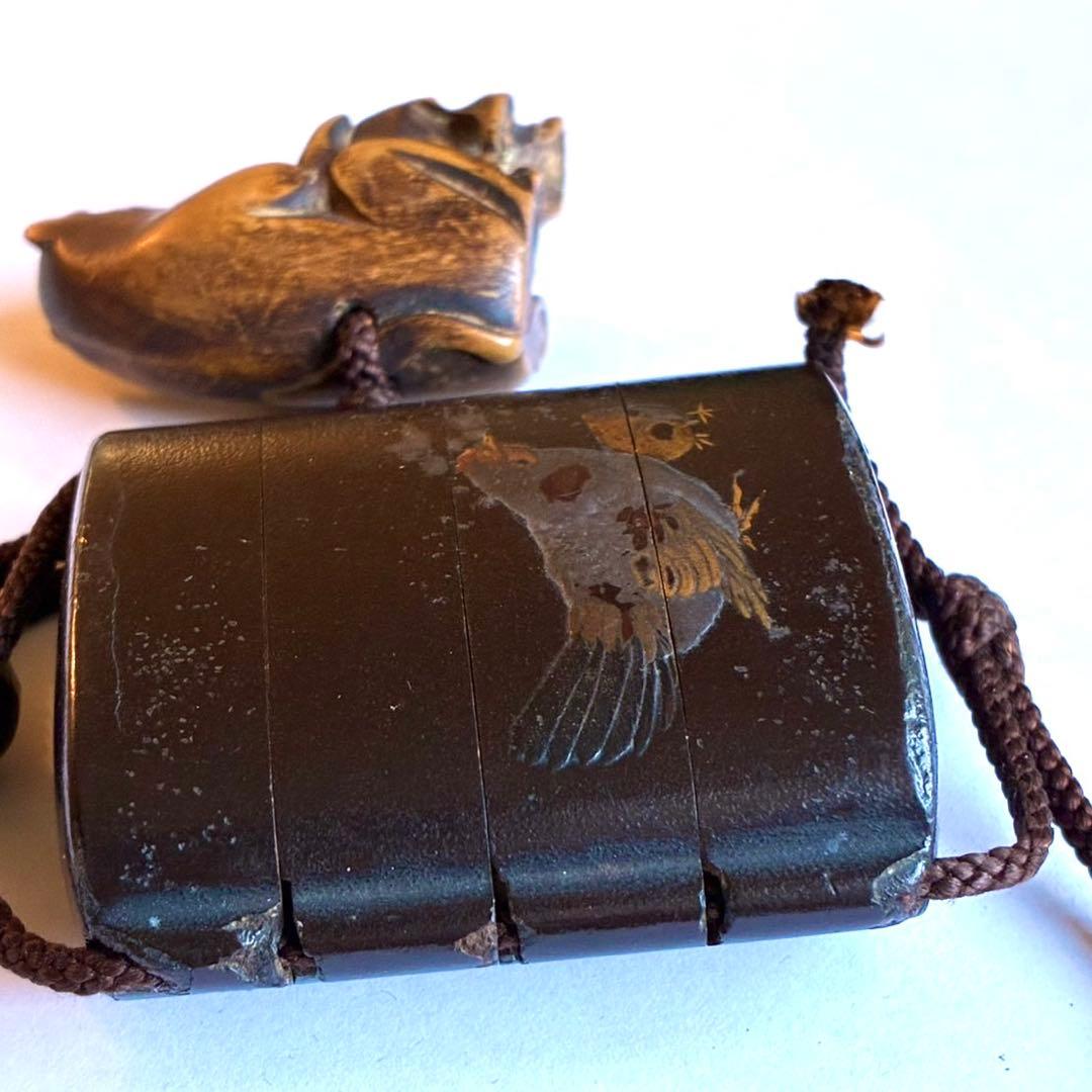 時代鷄蒔絵印籠　在銘