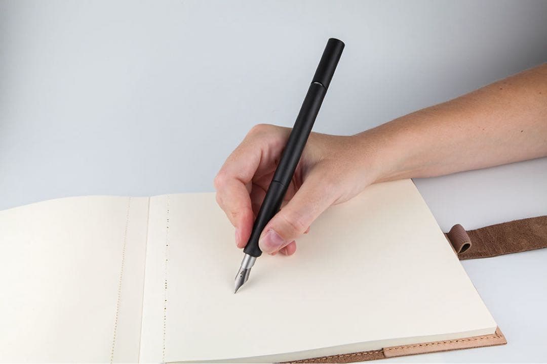 VENVSTAS】MAGNA 2.0 ピストンフィラー チタンFニブ