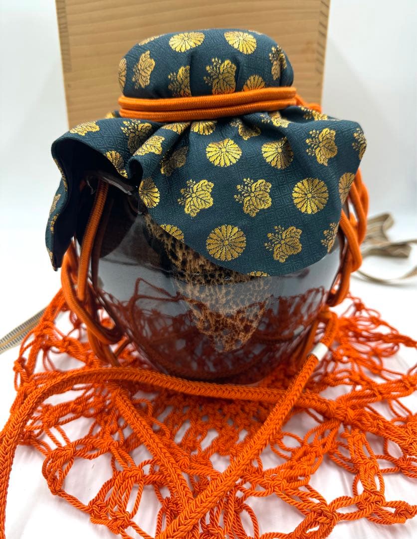 135 天目釉 飾壺 平安草山 未使用品 共箱 - メルカリ