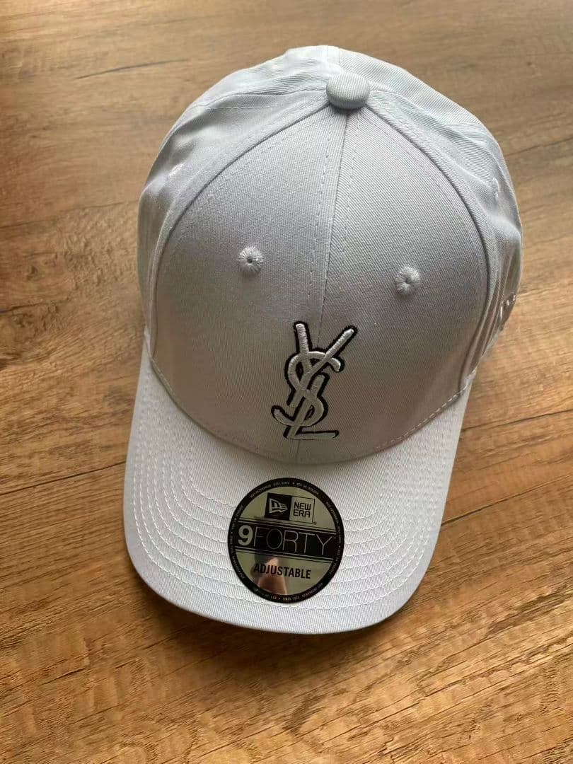 Yves SAINT LAURENT 9FORTY キャップ ホワイト - メルカリ