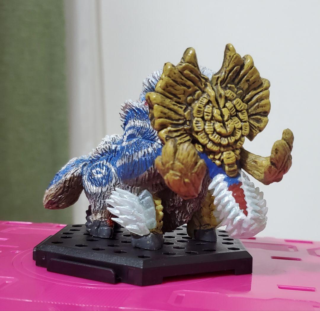 モンスターハンター モンハン フィギュア 銀嶺ガムート - メルカリ