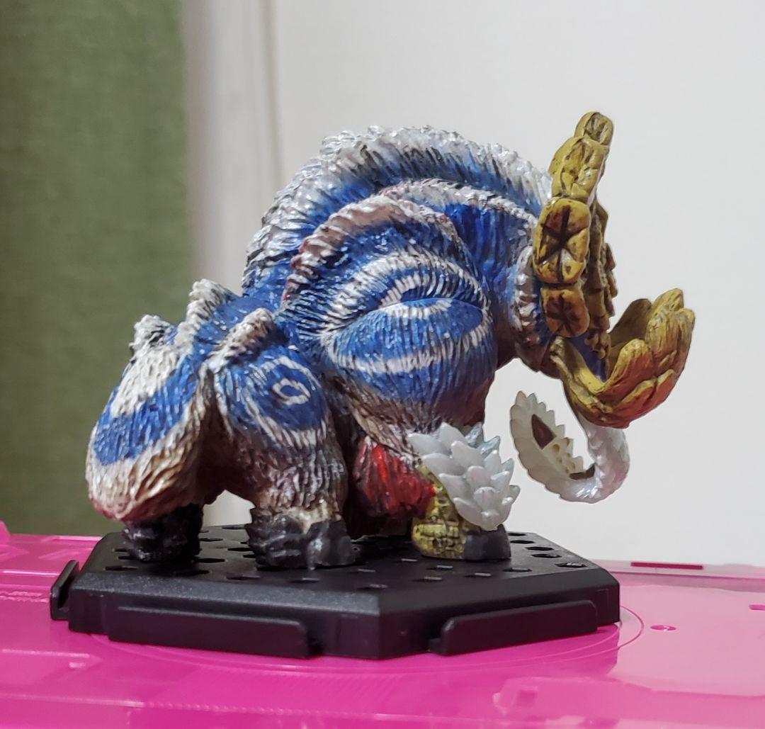 モンスターハンター モンハン フィギュア 銀嶺ガムート - メルカリ