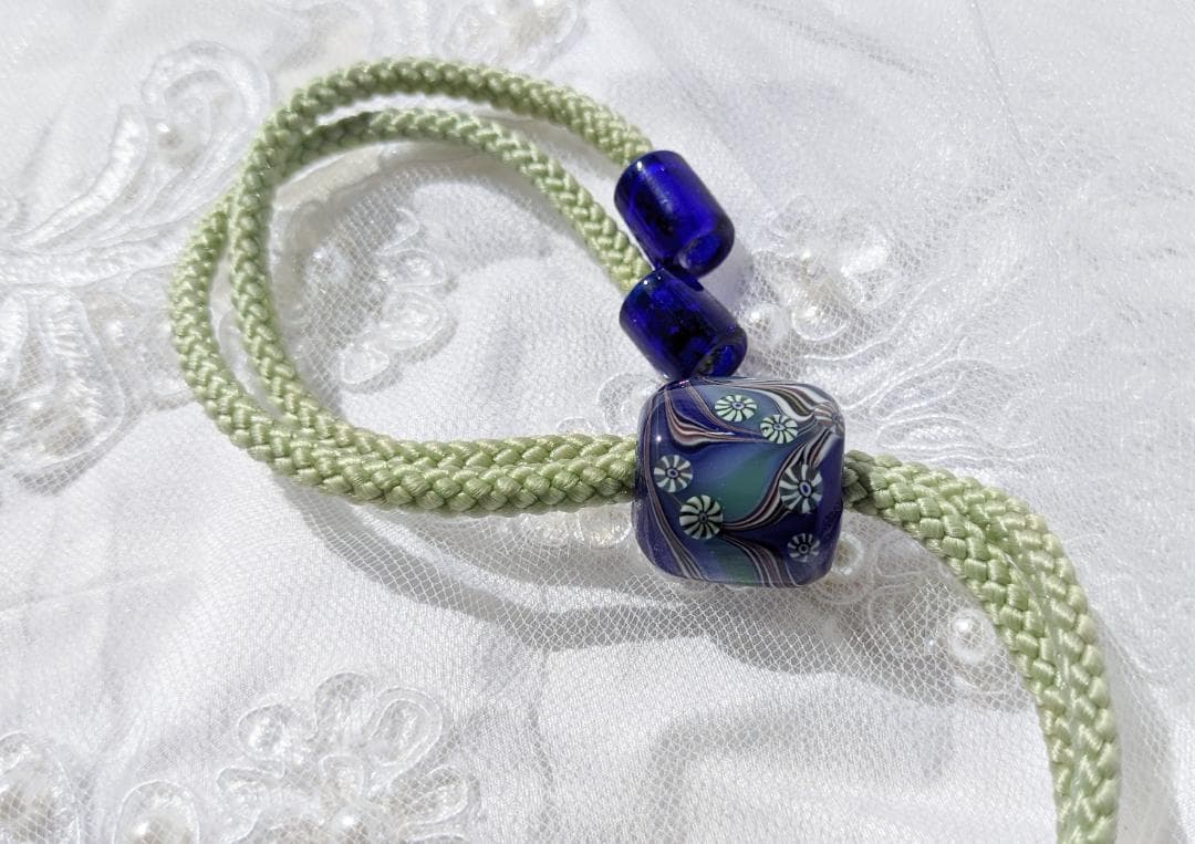 吉田正子トンボ玉（貳拾） 「江戸組み紐」ネックレス ガラス玉に込めた