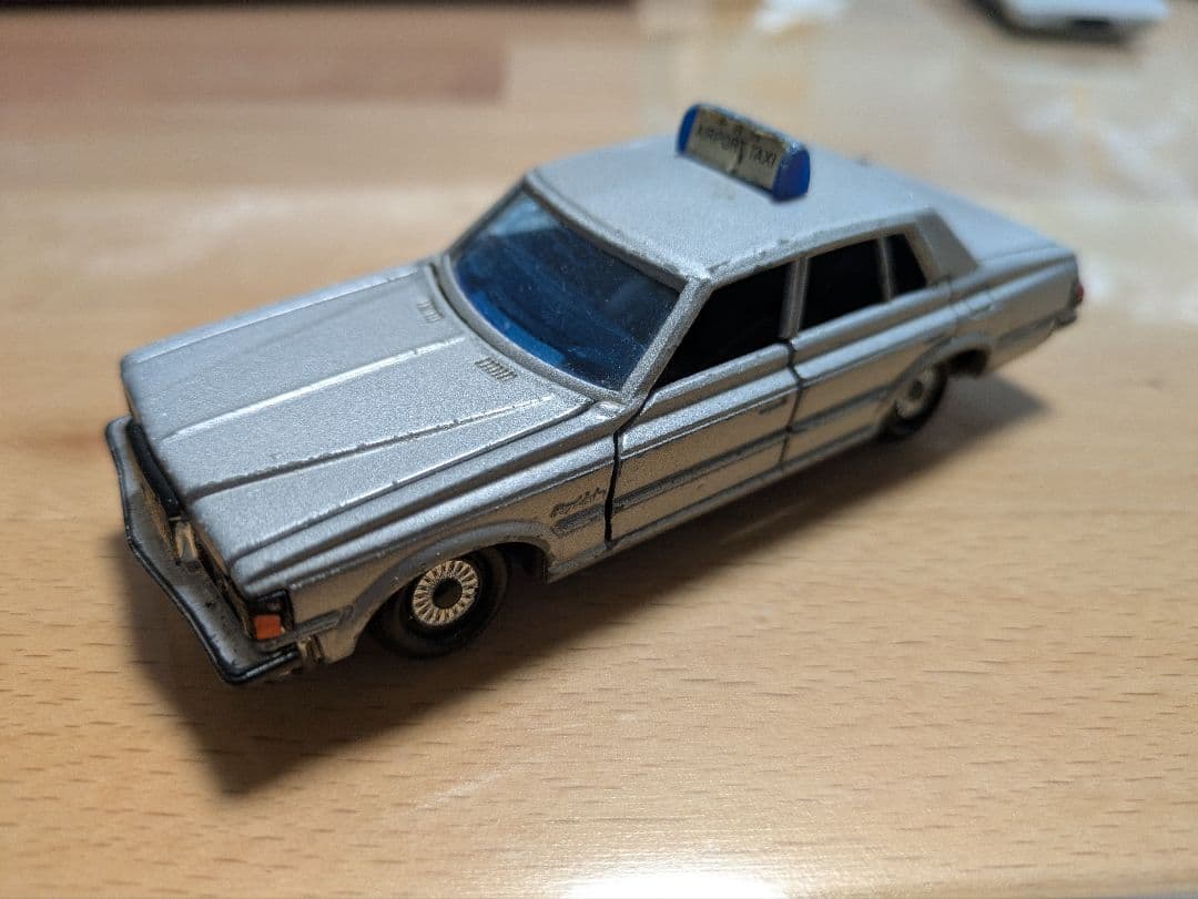 ヴィギナークラウンミニカー