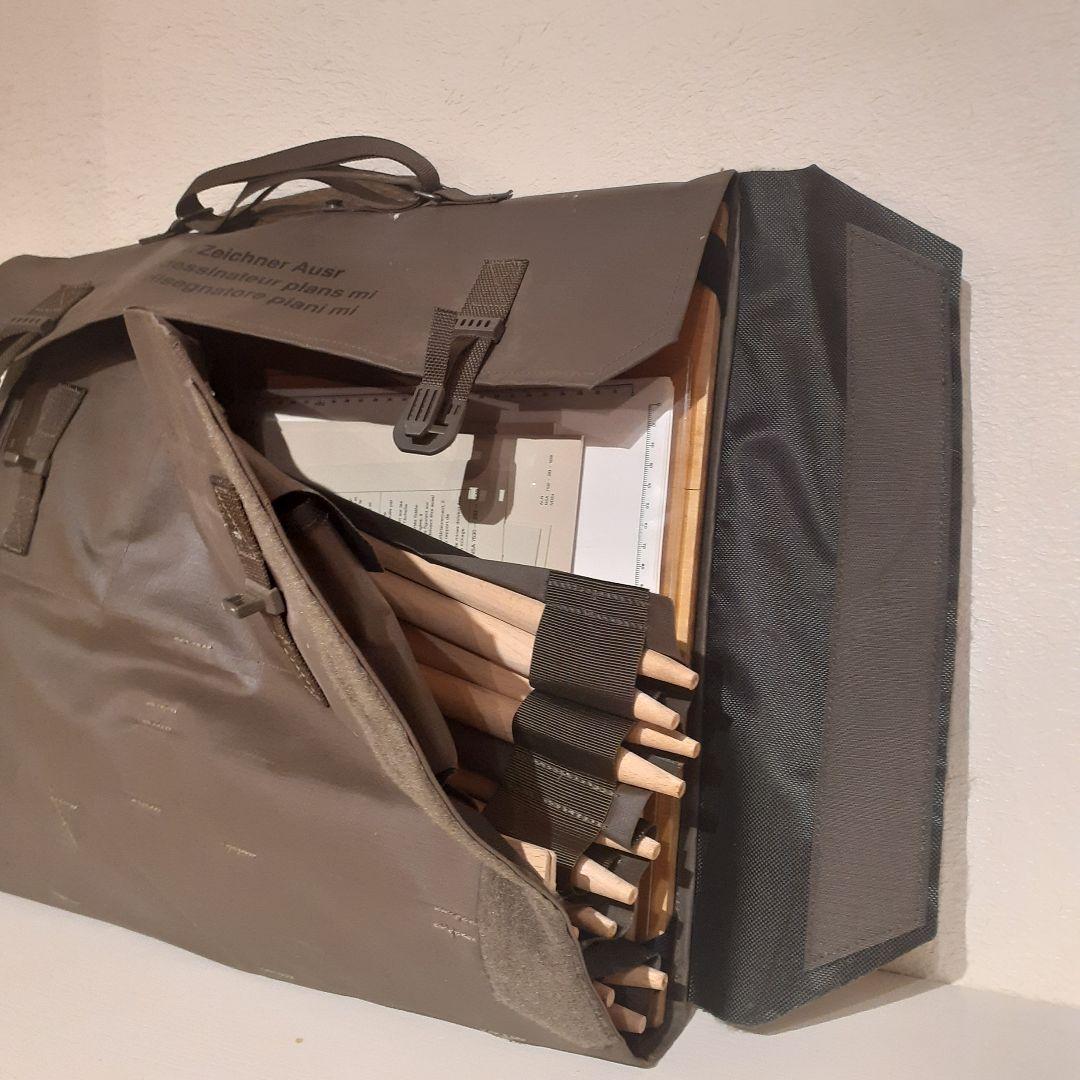 スイス軍　製図士装備バッグ　ミリタリーバッグ