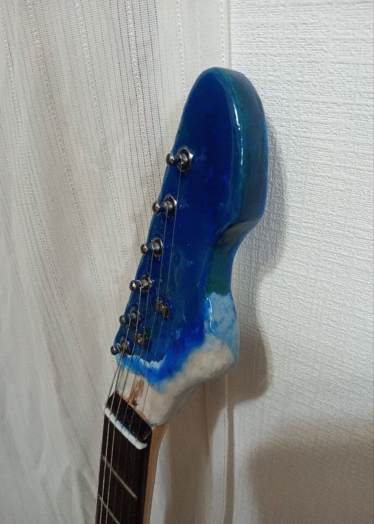 エレキギター アクリル透明 ストラトタイプ LED・WAVE・クラゲ仕様