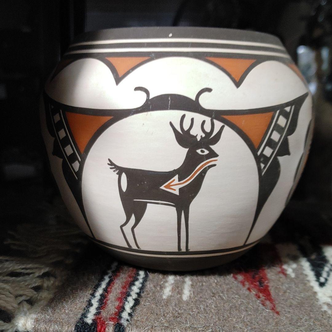 ズニZUNI ポタリー ネイティブアメリカン インディアンジュエリー