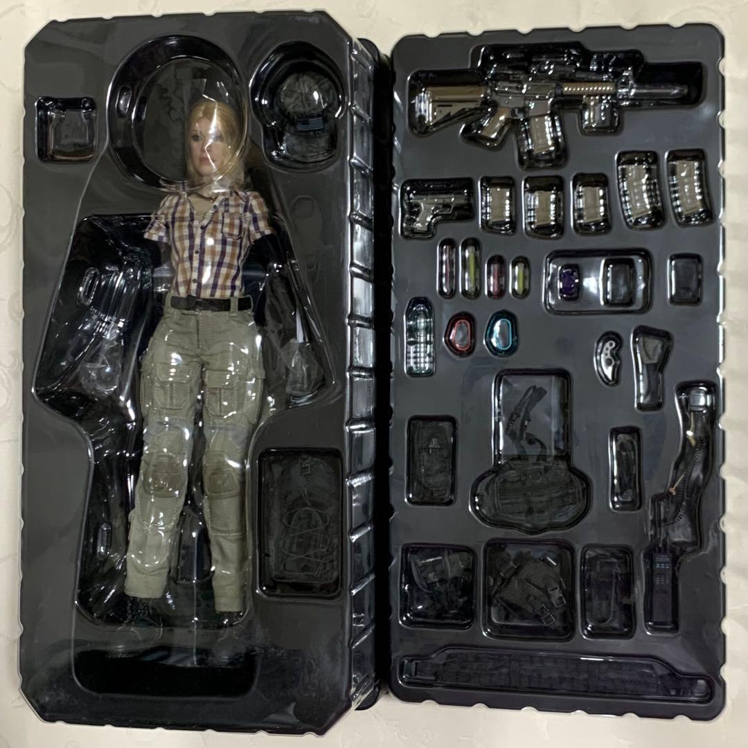 DAMTOYS 1/6　コンバットガール　ジェミニ　ヴィッキー