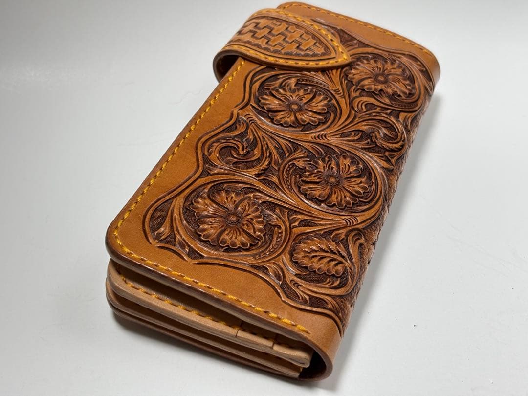 Koto　【年末セール】ロングウォレット　長財布　レザーカービング