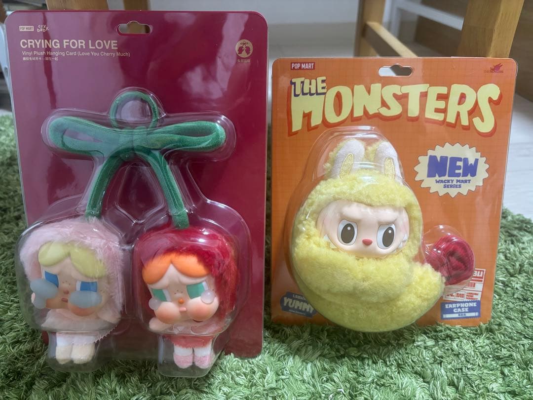 POPMARTイヤホンケース エビフライ クライベイビー チェリー 2個セット
