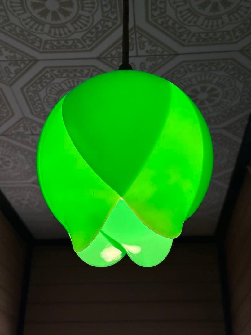 昭和レトロ レトロポップチューリップ型の電気傘 ライト 緑｜レトロ